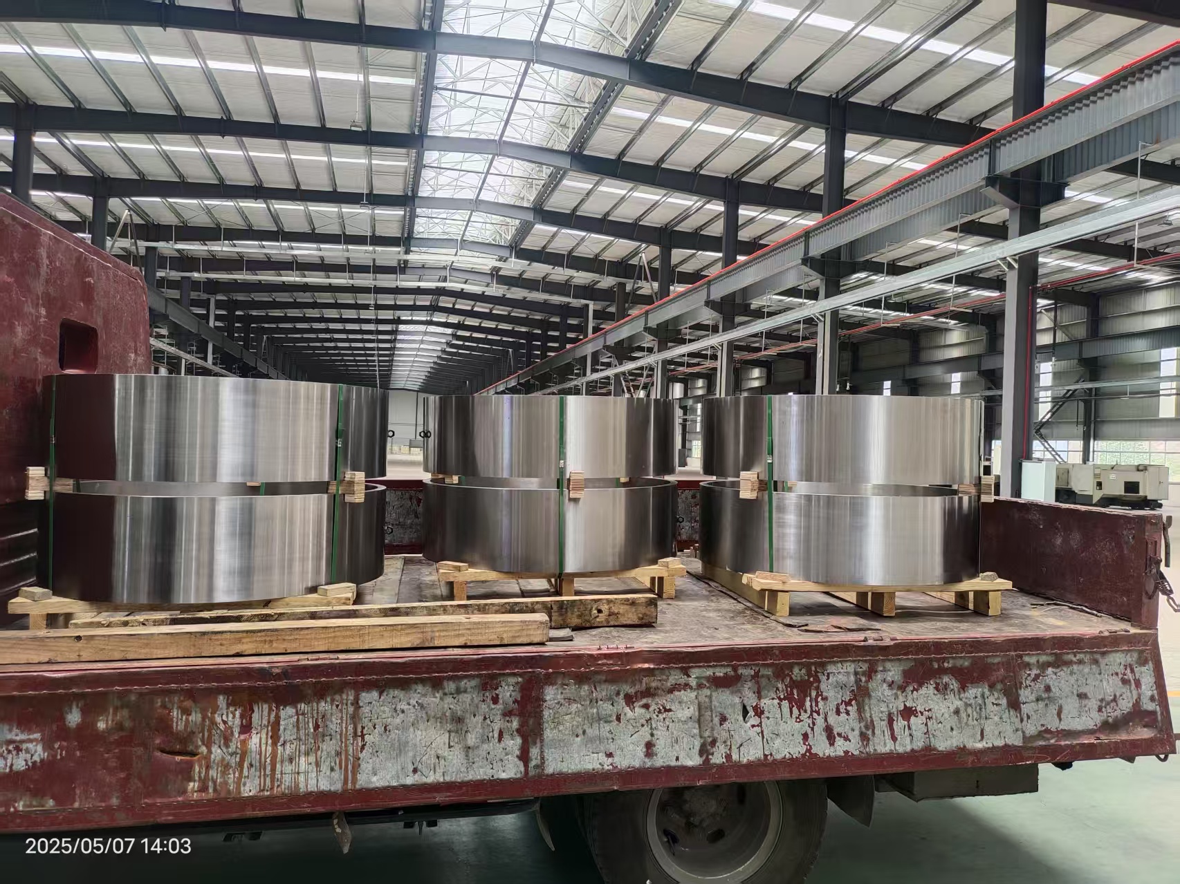 Pro jaké mechanické výkovky jsou vhodné výkovky přední nápravy s dutou nápravou?